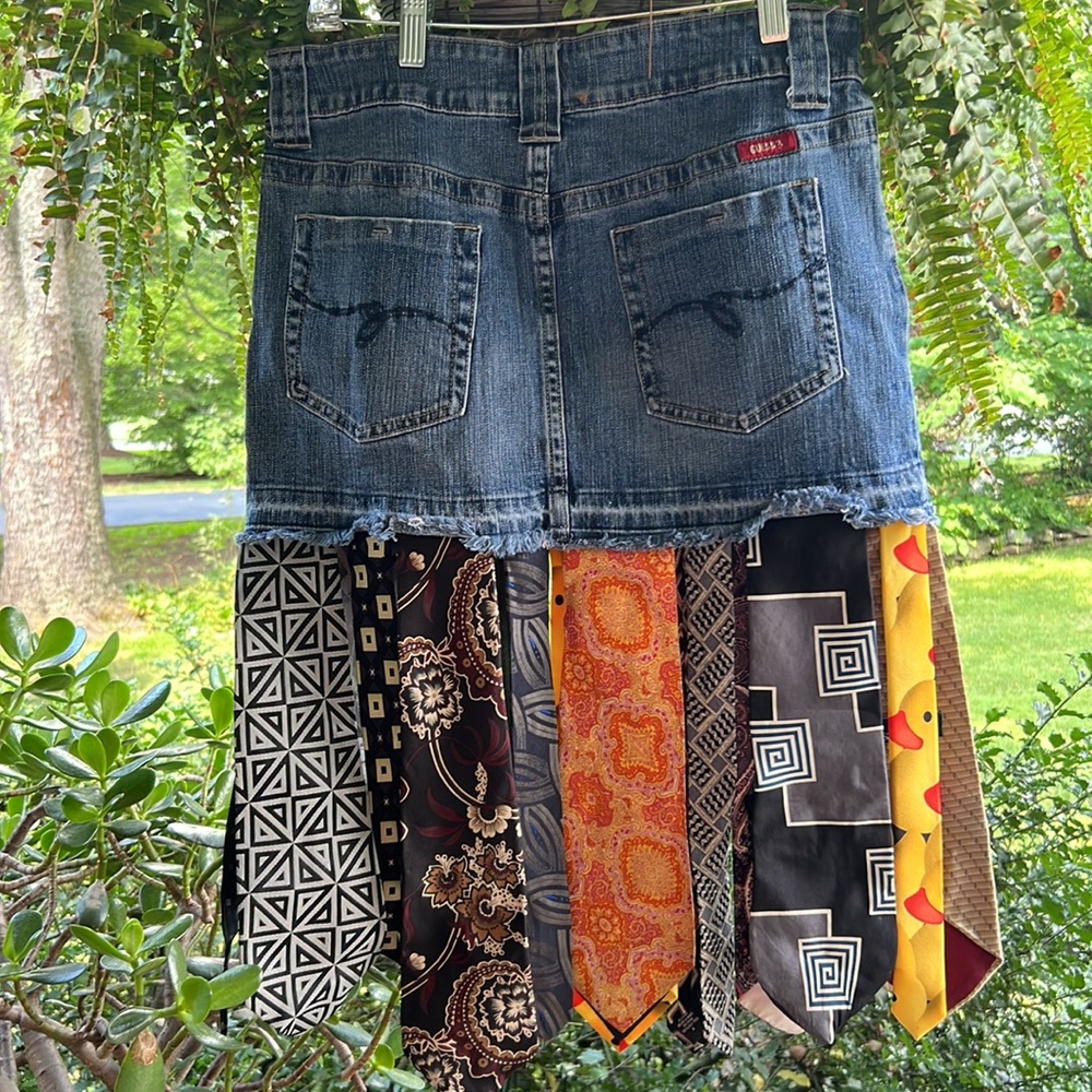 DENIM TIE SKIRT - Picture 7 of 8